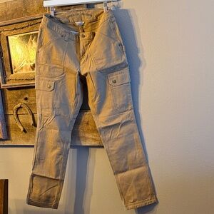 Duluth Trading Co Women’s Khaki Cargo Pants